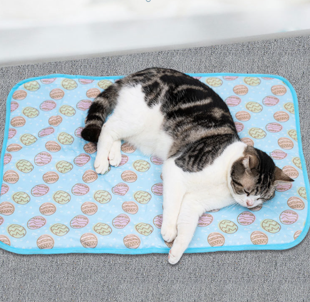 Cool-Touch Ice Silk Cooling Mat for Cats & Dogs